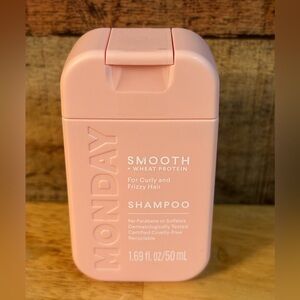 Monday Smooth Shampoo